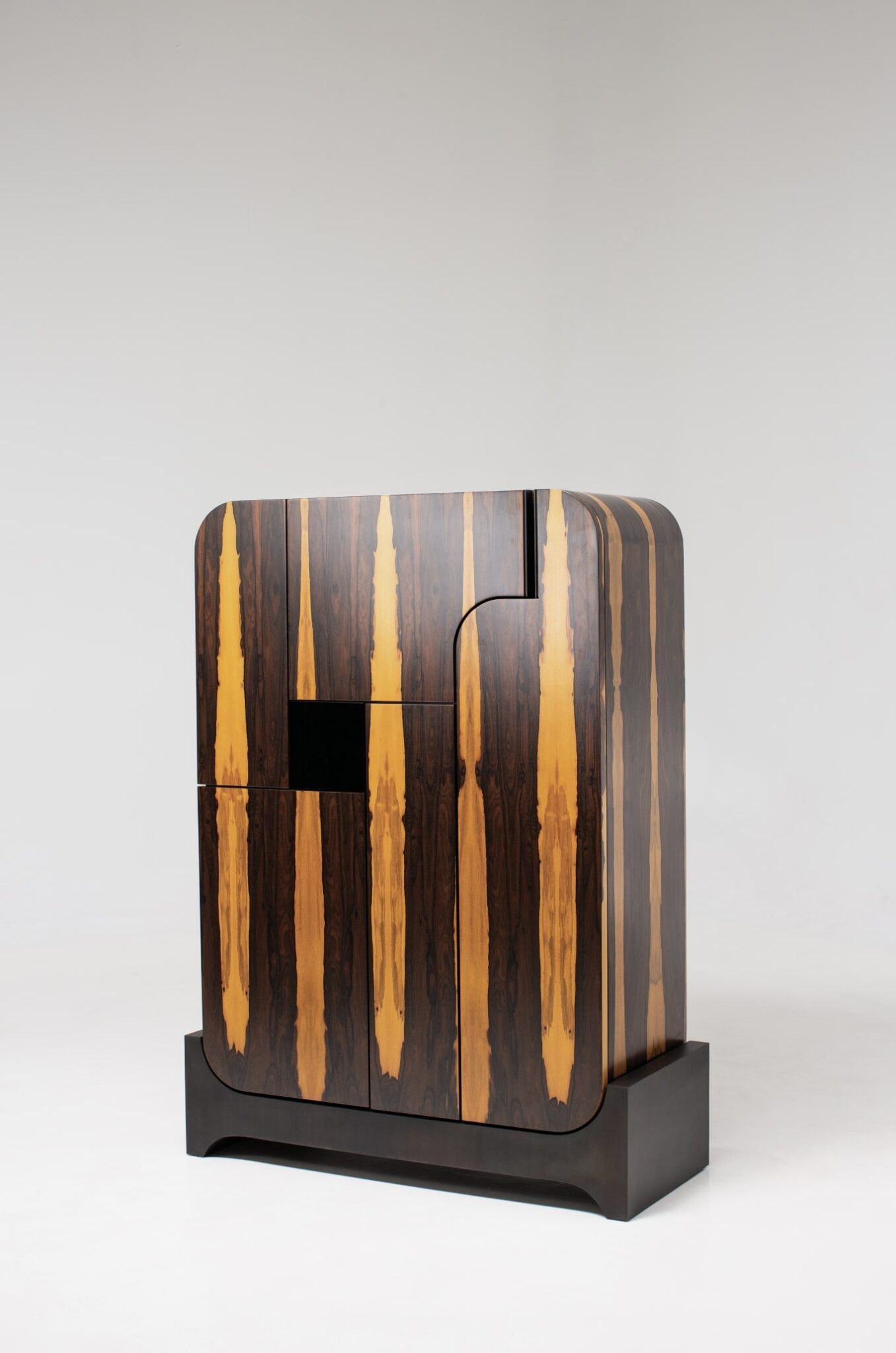 Gloria Cortina: The Feminine Face in Contemporary Design – DANIELLA ON ...