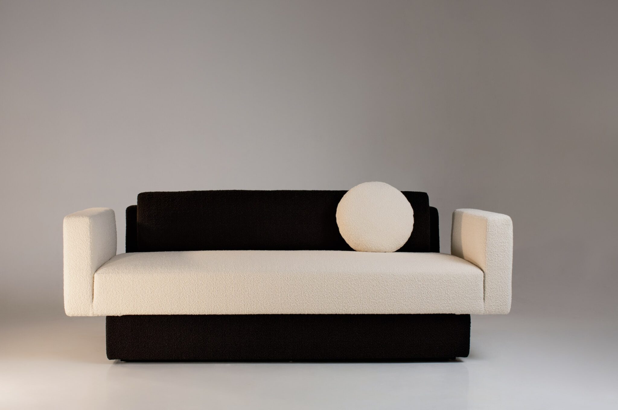 Gloria Cortina: The Feminine Face in Contemporary Design – DANIELLA ON ...